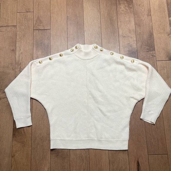 Elie Tahari Mock Neck Sweater Ivory dolman sleeves gold buttons on shoulders L - Picture 6 of 16